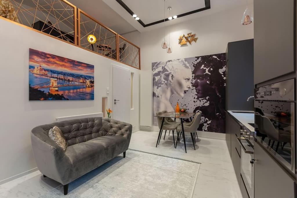 Premium Apartment By Hi5-King Street'S Luxury Boedapest Buitenkant foto